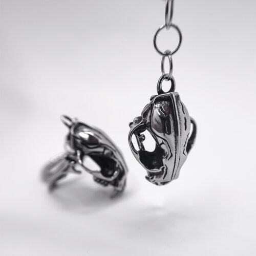 Tiger skull earring weights for stretched ears